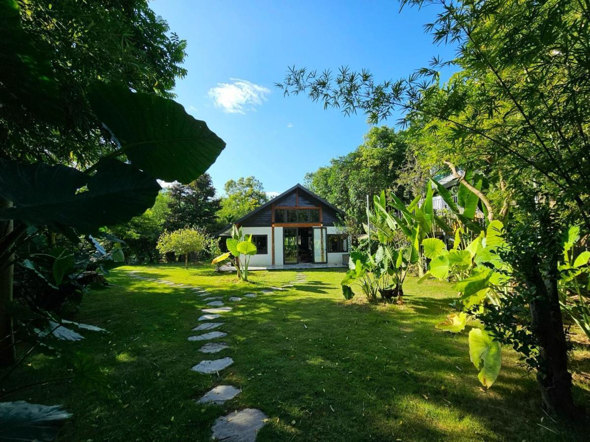 Lake House Ha Giang Exterior photo