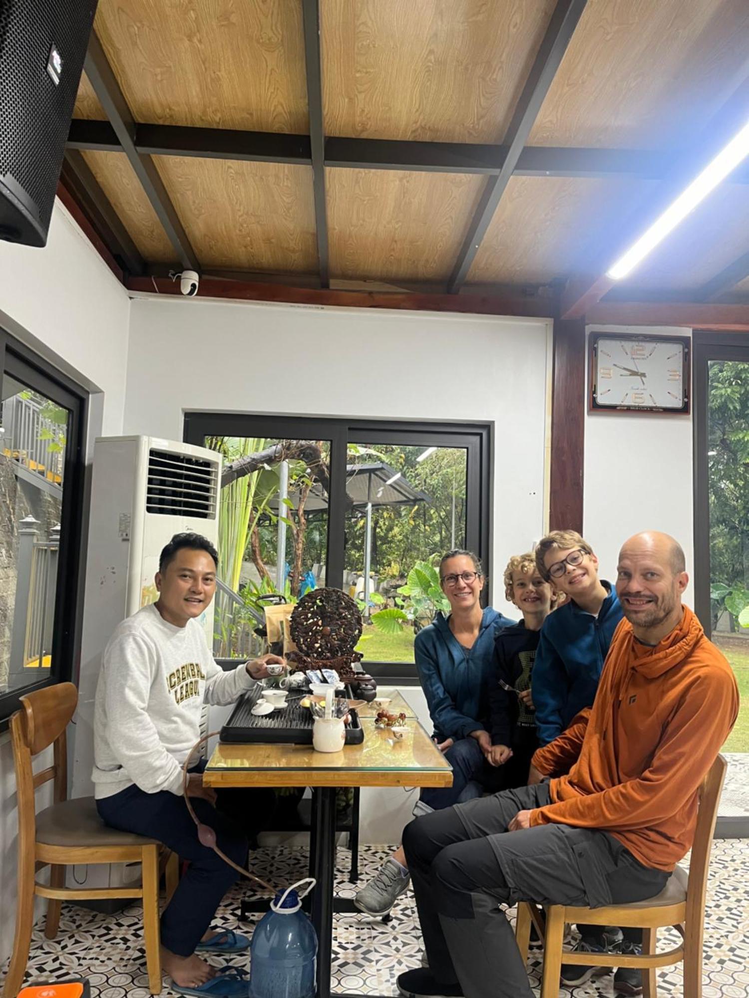 Lake House Ha Giang Exterior photo